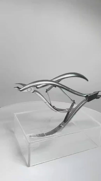 Pince à cuticules